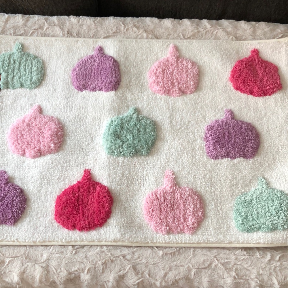 Avanti Home Collection PASTEL Pumpkins Bath Rug Mat Home Decor